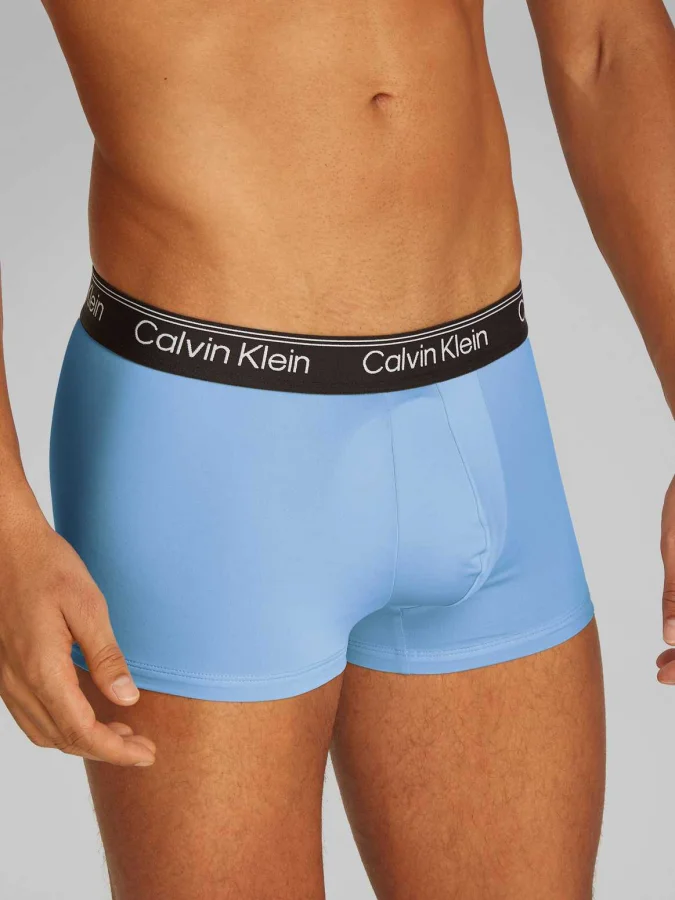 CALVIN KLEIN - LOW RISE... 2
