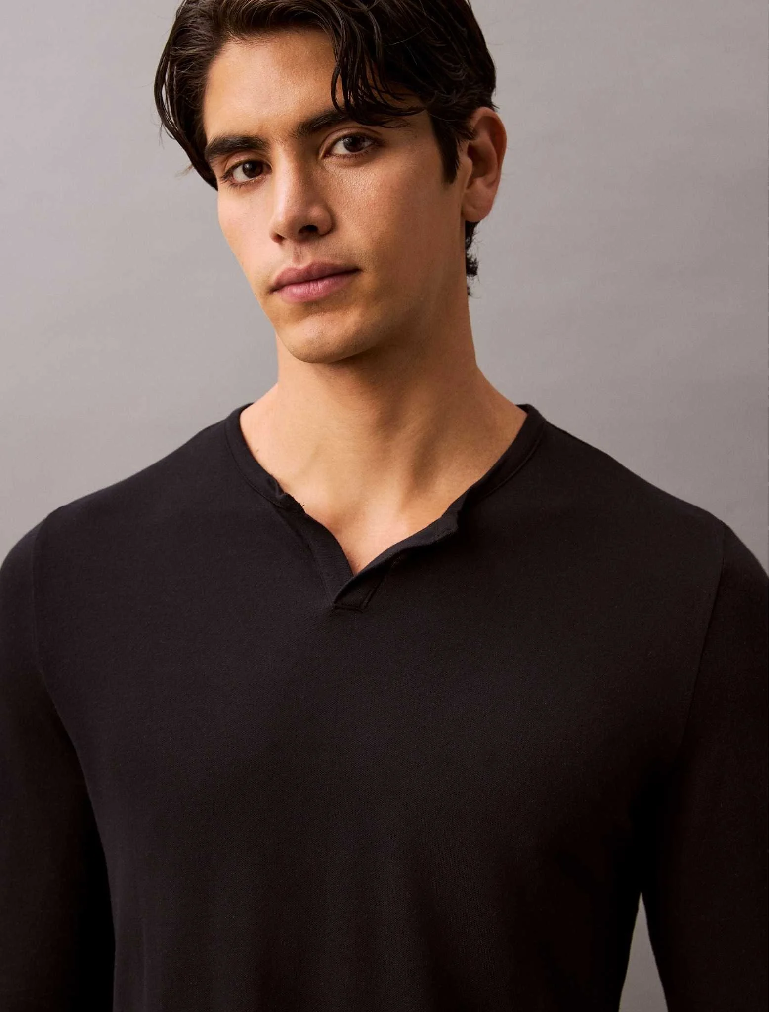 CALVIN KLEIN - L/S HENLEY CALVIN KLEIN - L/S HENLEY