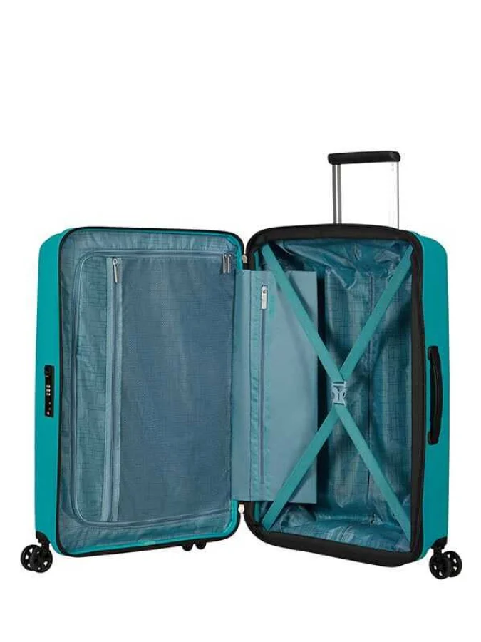 American Tourister -... 2