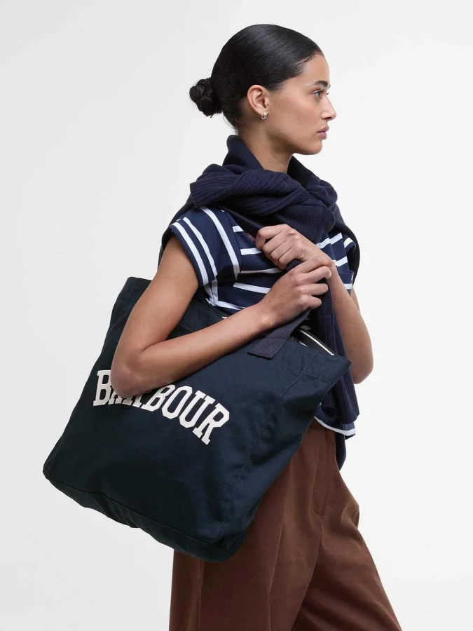 Barbour - barbour logo... 2