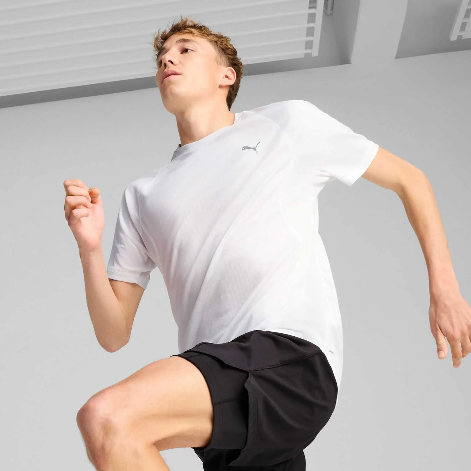 Puma - M RUN VELOCITY TEE (POLY) Puma - M RUN VELOCITY TEE (POLY)