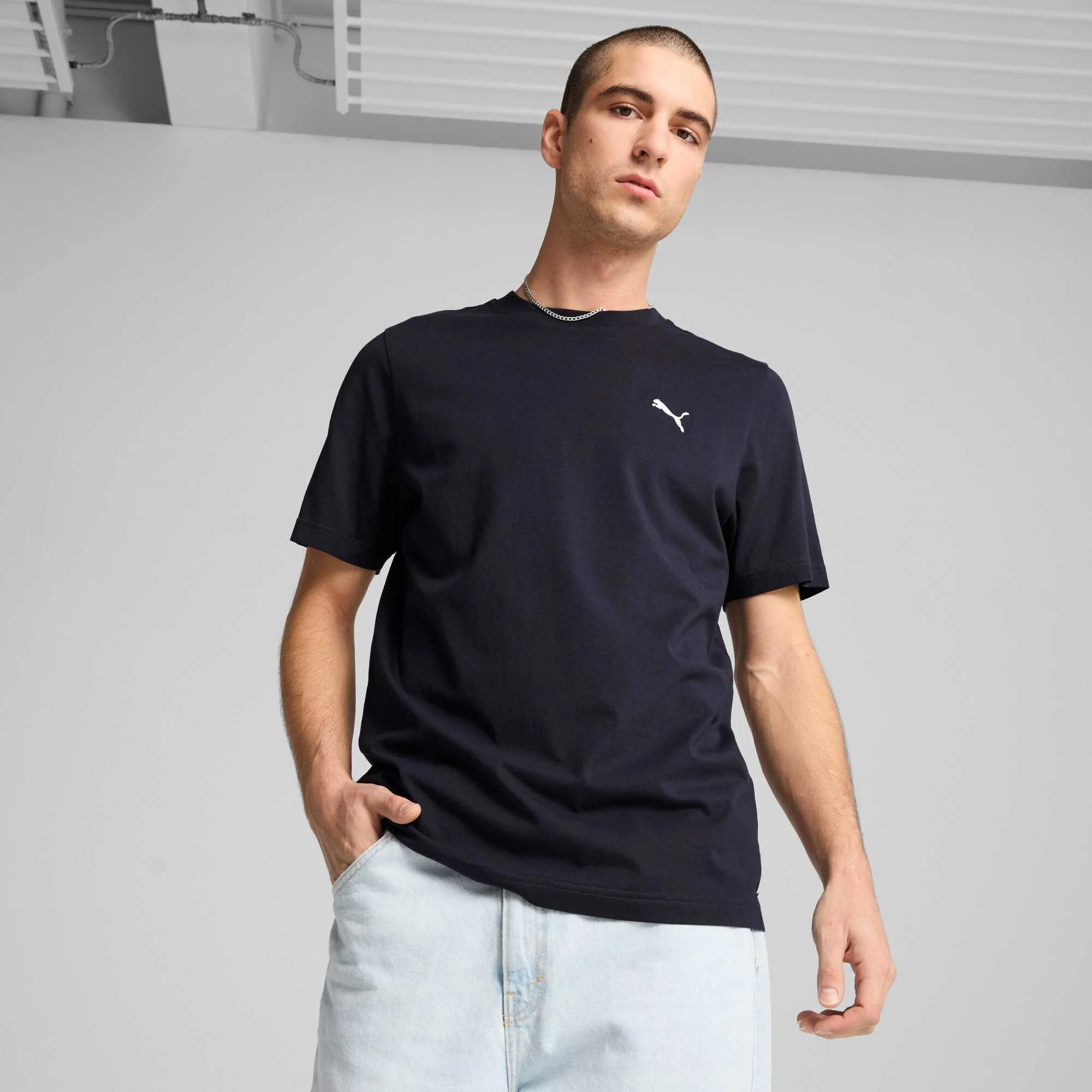 Puma - ESS Small Puma Logo Tee