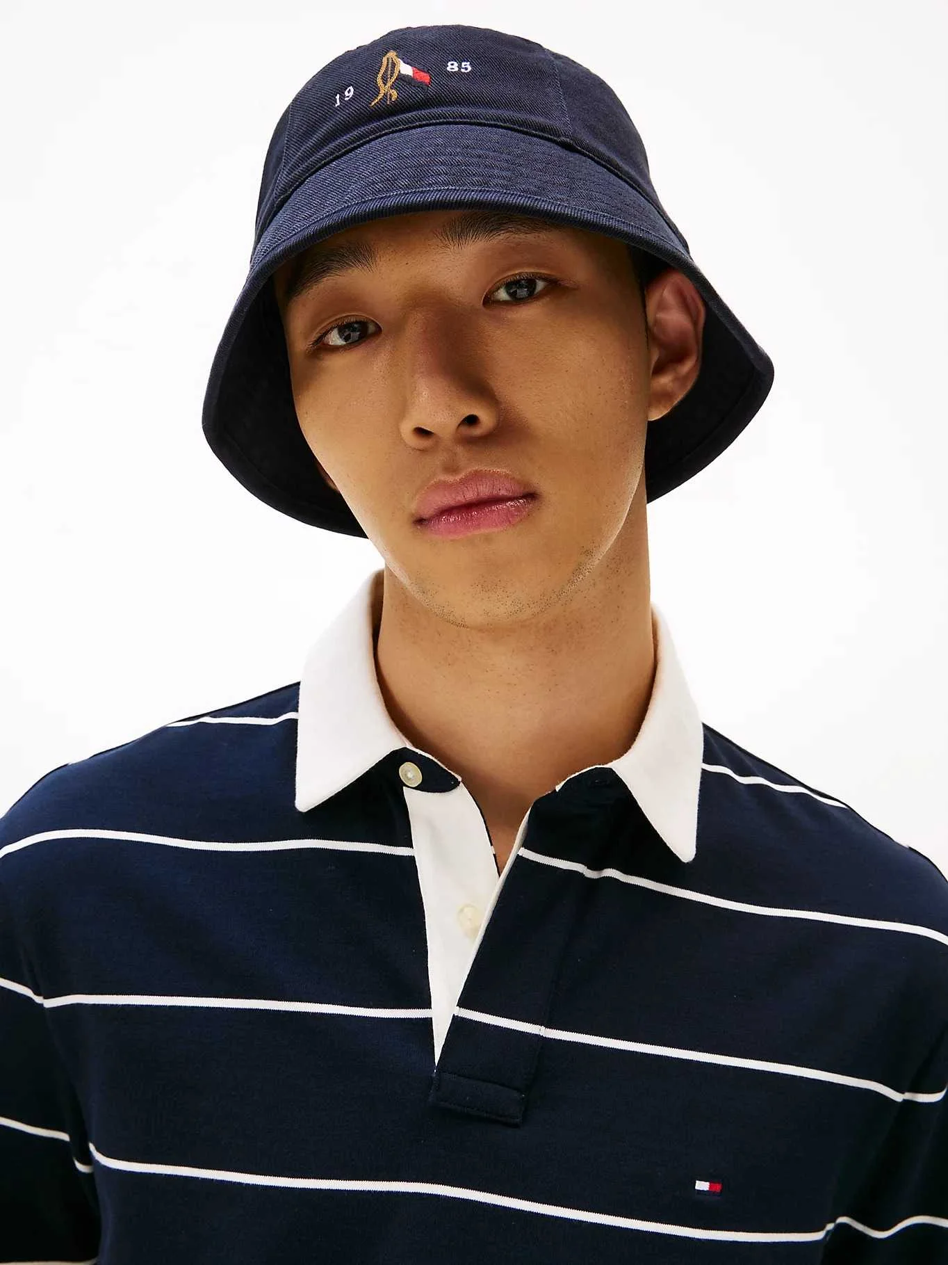 Tommy Hilfiger - SEASONAL... 2