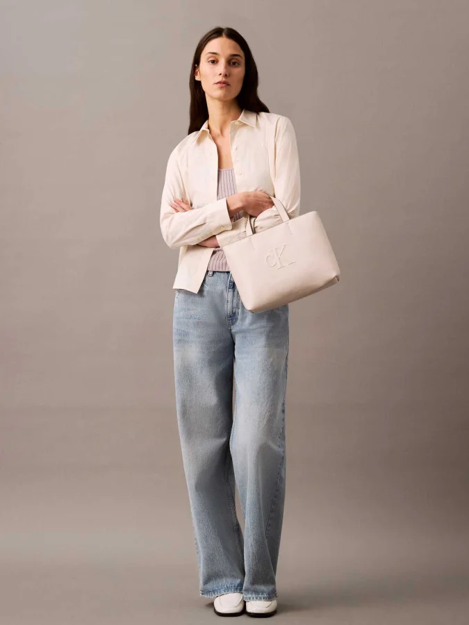 CALVIN KLEIN - SCULPTED... 2