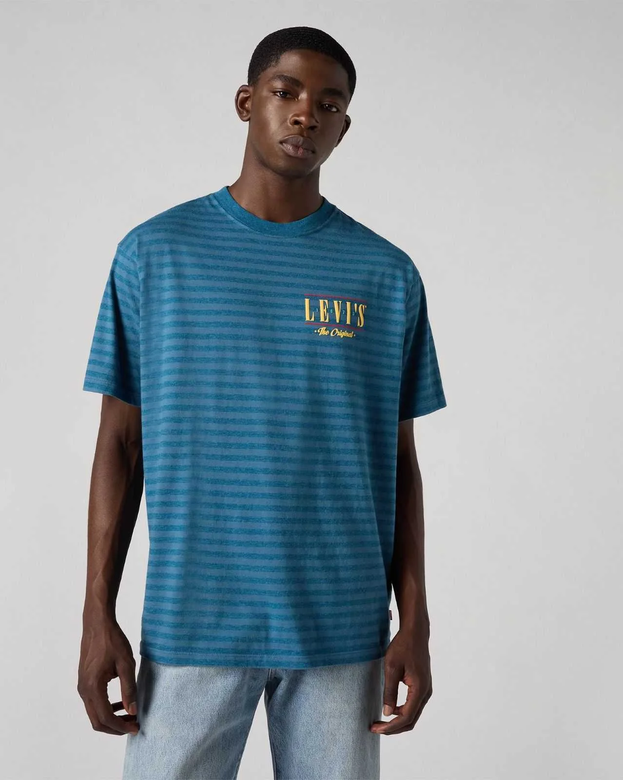 Levis® - VINTAGE FIT GRAPHIC TEE Levis® - VINTAGE FIT GRAPHIC TEE