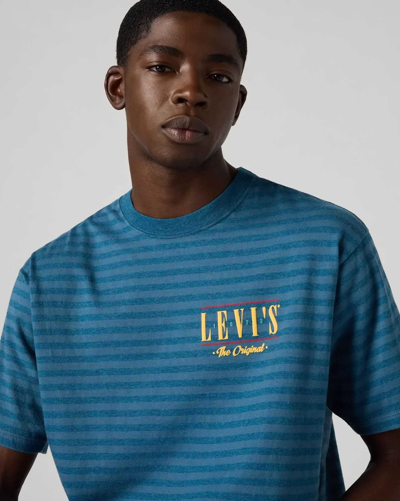 Levis® - VINTAGE FIT GRAPHIC TEE Levis® - VINTAGE FIT GRAPHIC TEE