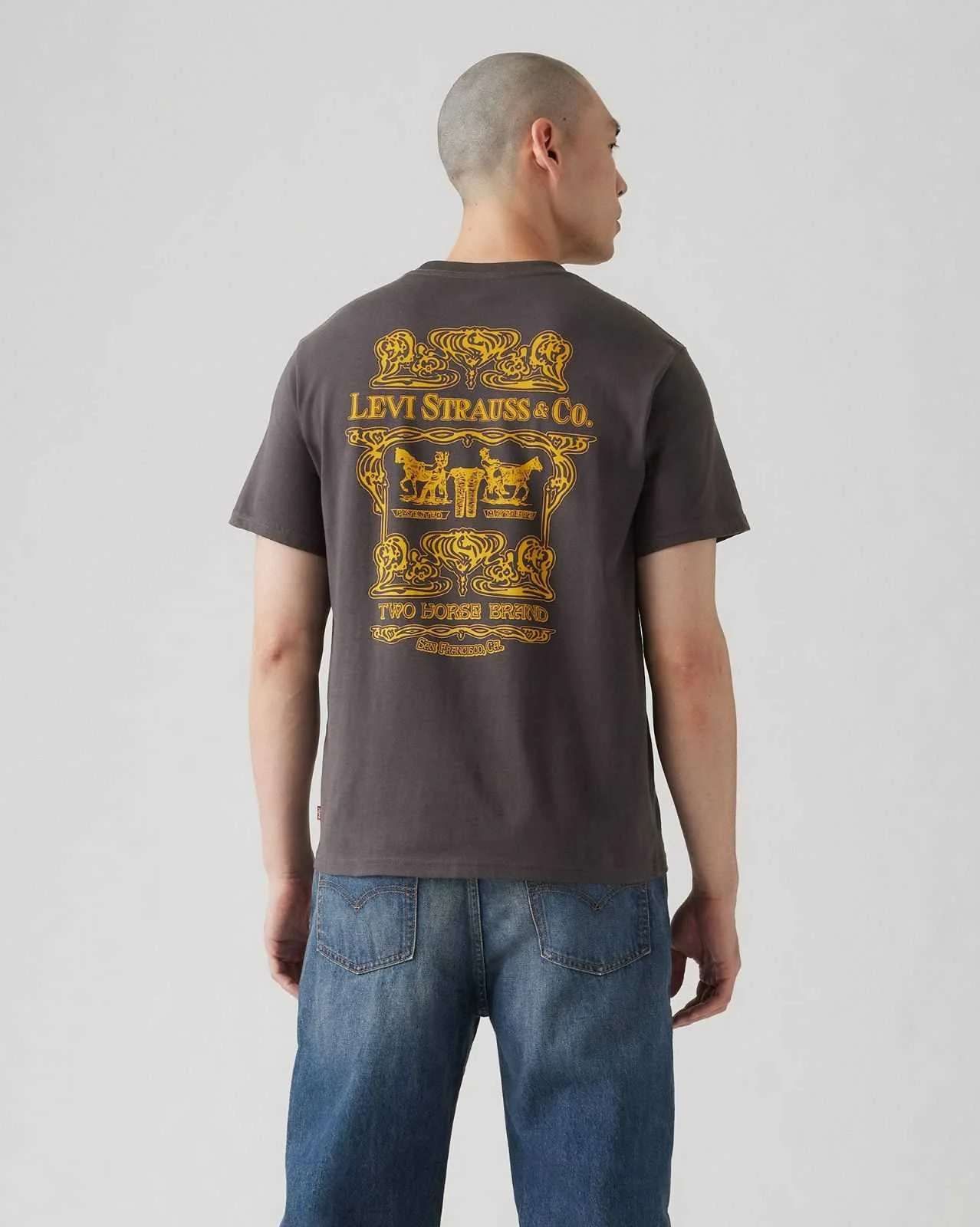 Levis® - SS RELAXED FIT TEE Levis® - SS RELAXED FIT TEE