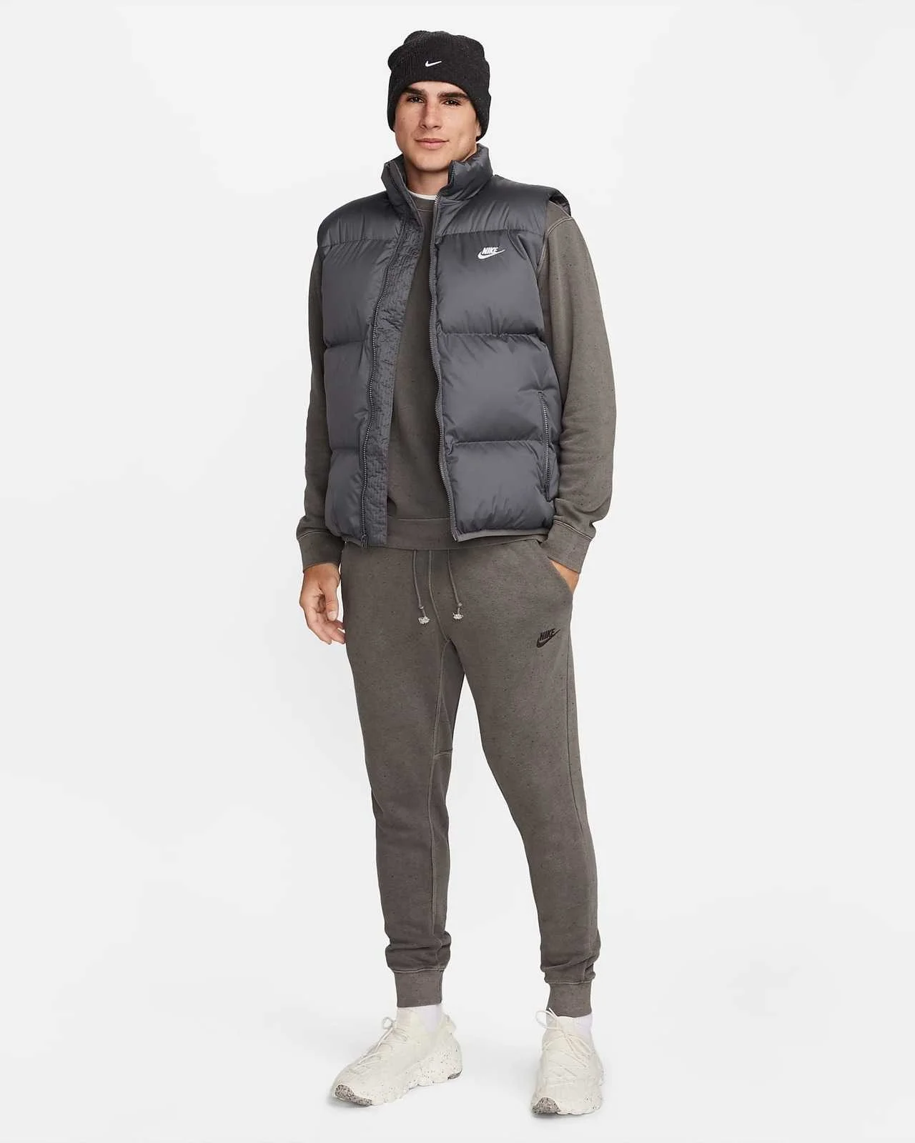 NIKE - M NK CLUB PUFFER VEST NIKE - M NK CLUB PUFFER VEST