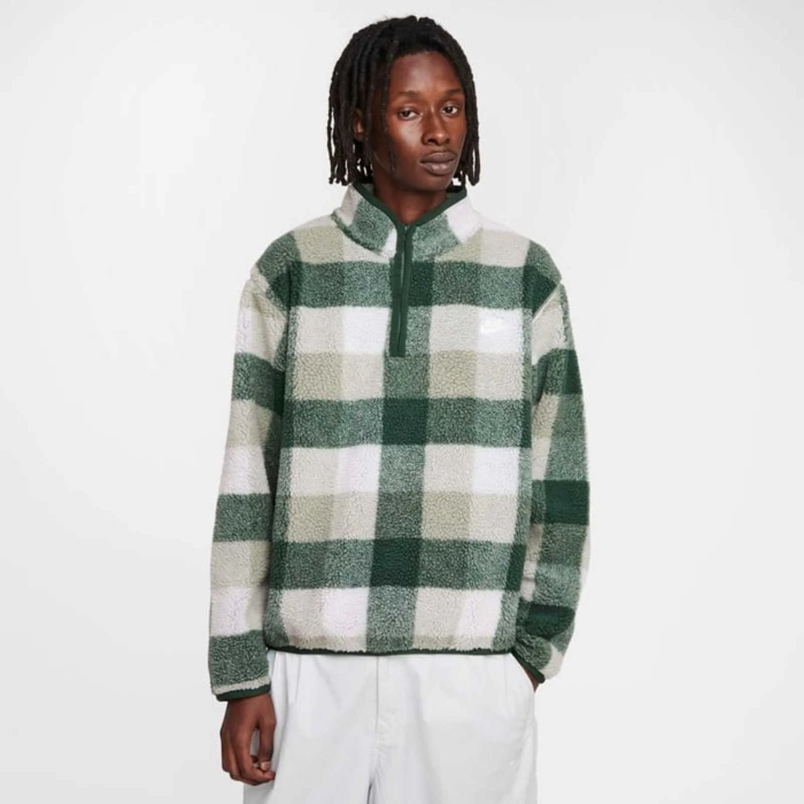 NIKE - M NK CLUB SSNL WNTRZD AOP HZ NIKE - M NK CLUB SSNL WNTRZD AOP HZ