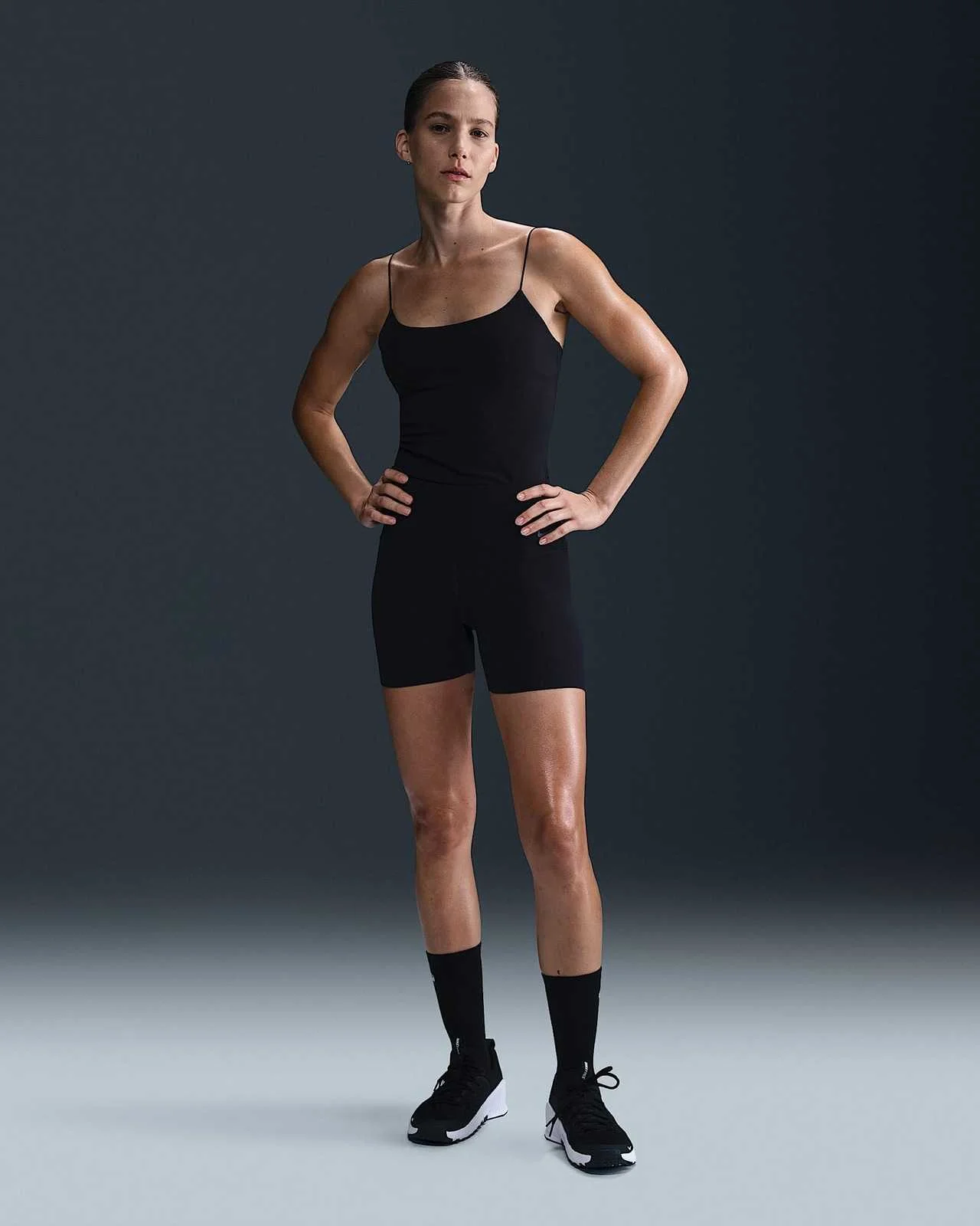 NIKE - W NK ZENVY DF CAMI TANK NIKE - W NK ZENVY DF CAMI TANK