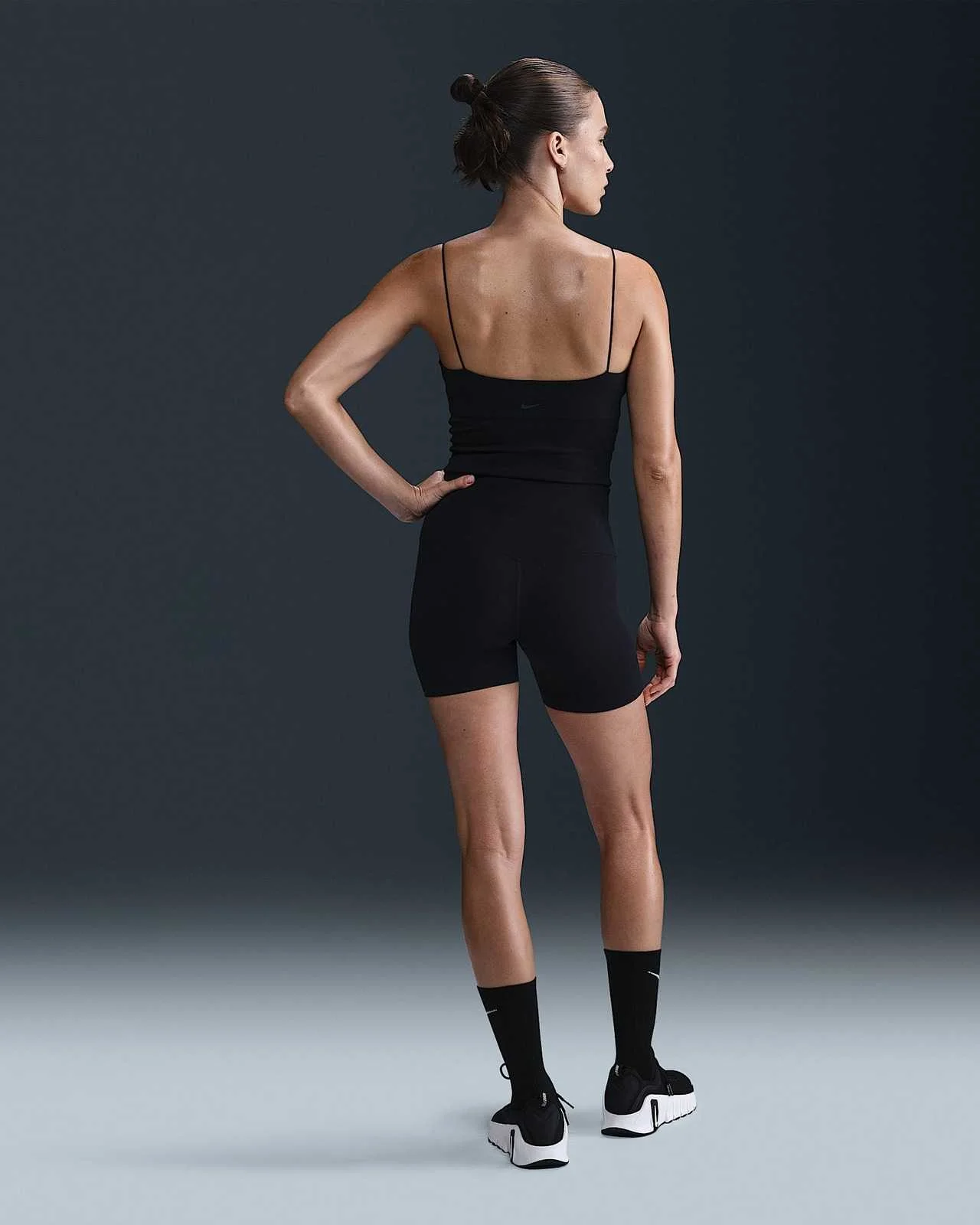 NIKE - W NK ZENVY DF CAMI TANK NIKE - W NK ZENVY DF CAMI TANK