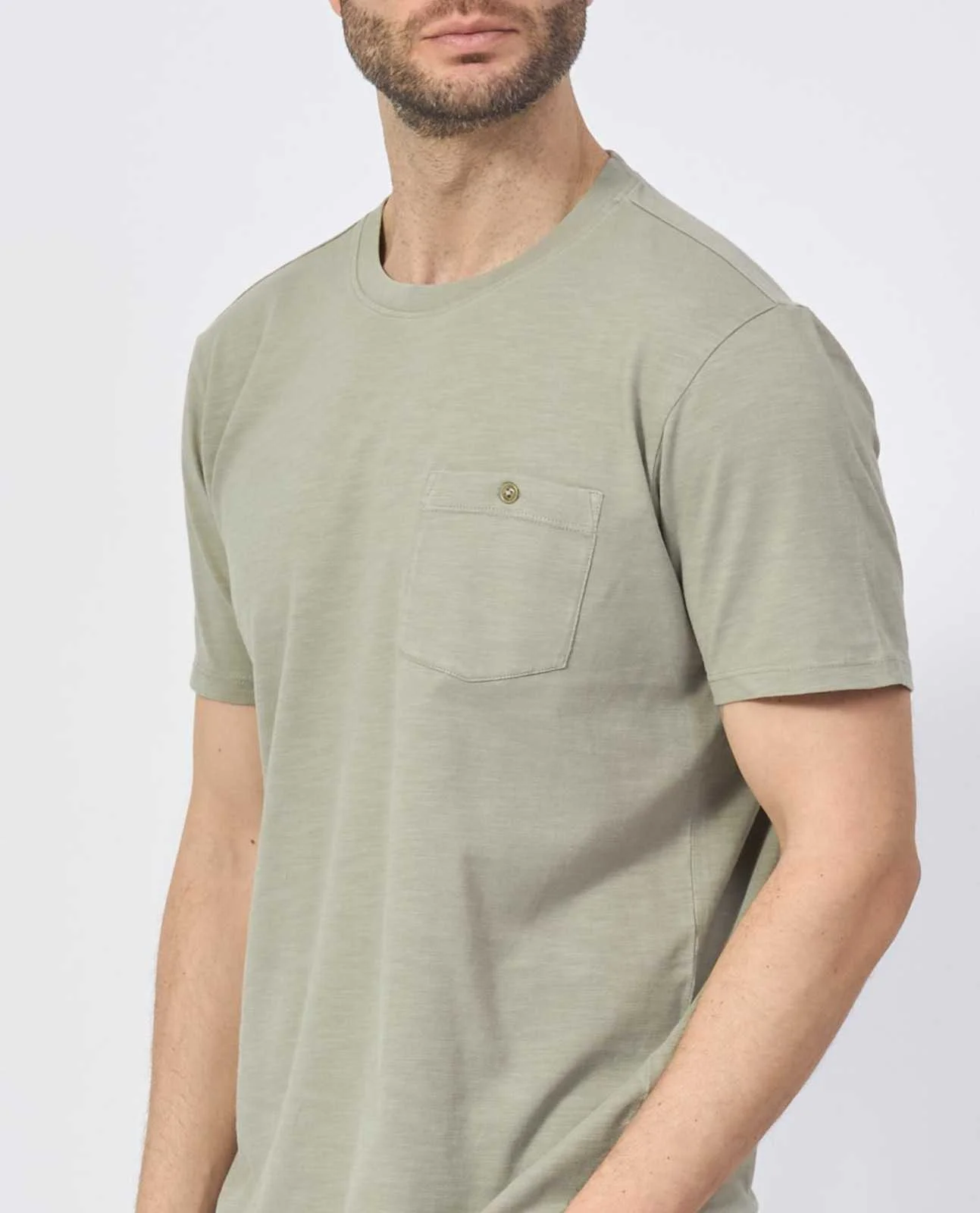 GUESS - SS ORG COTTON SLUB PKT TEE GUESS - SS ORG COTTON SLUB PKT TEE