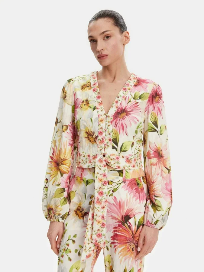 GUESS - LS COLETTE V NECK...