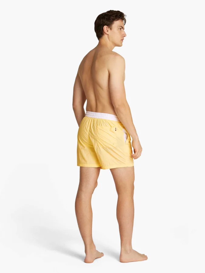 Tommy Hilfiger - MEDIUM... 2