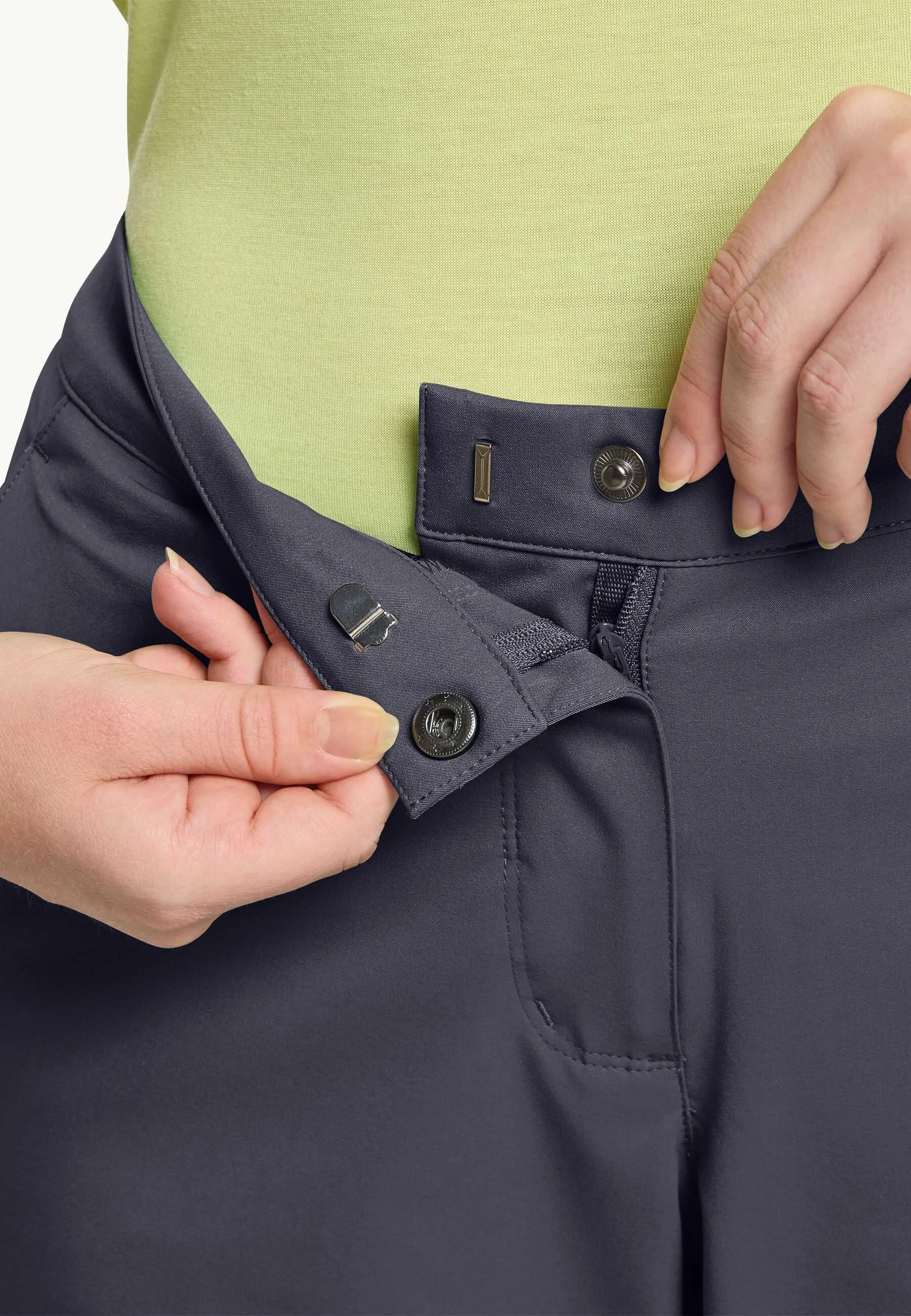 Jack Wolfskin - HIKING ALPINE SHORT W Jack Wolfskin - HIKING ALPINE SHORT W