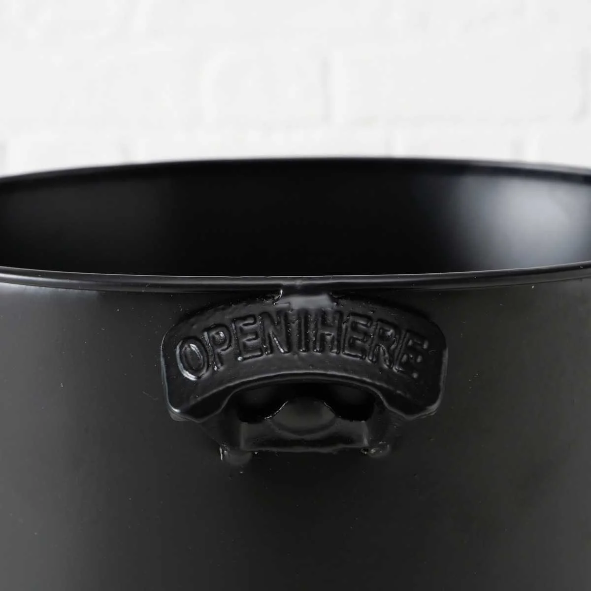 Boltze - Black Cooler Bowl, 22 CM Boltze - Black Cooler Bowl, 22 CM