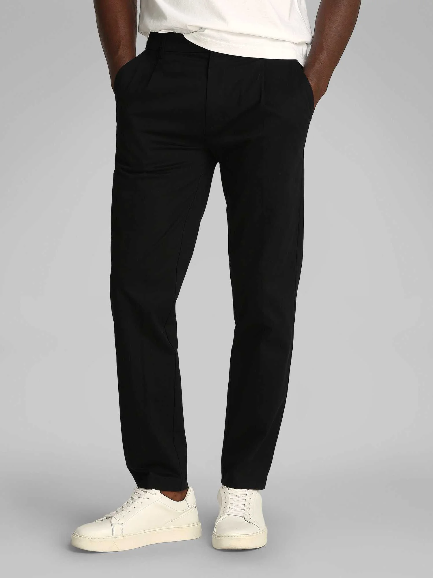 CALVIN KLEIN - SATEEN STRETCH TAPERED... CALVIN KLEIN - SATEEN STRETCH TAPERED...