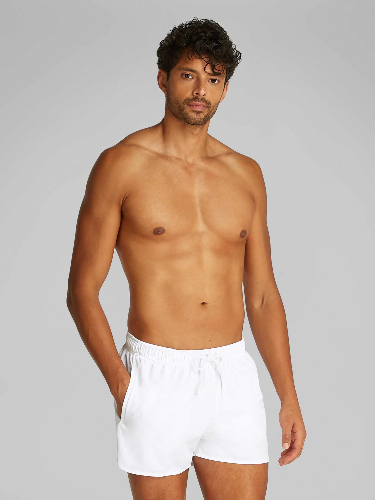 CALVIN KLEIN - SHORT... 2