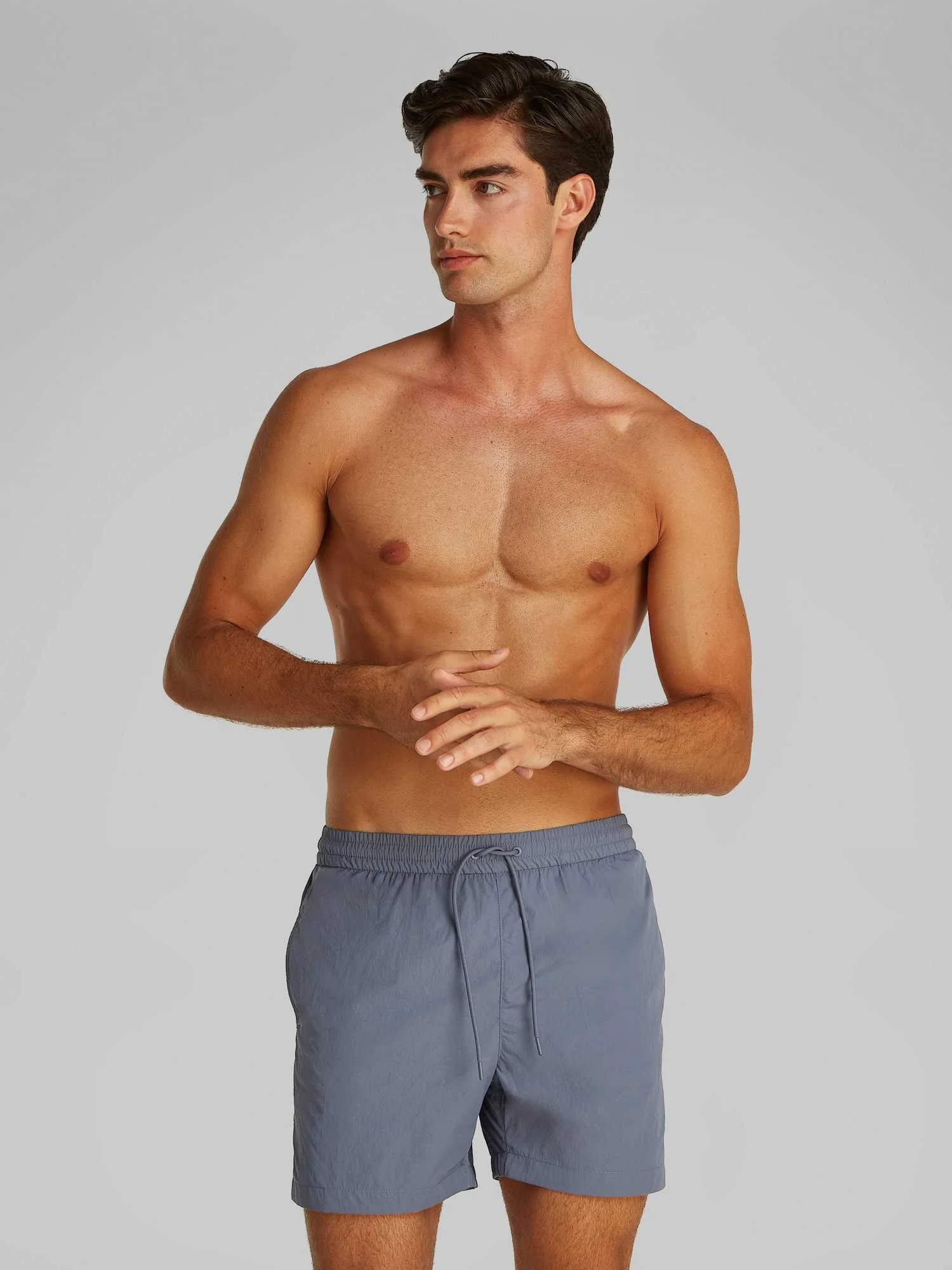 CALVIN KLEIN - MEDIUM... 2