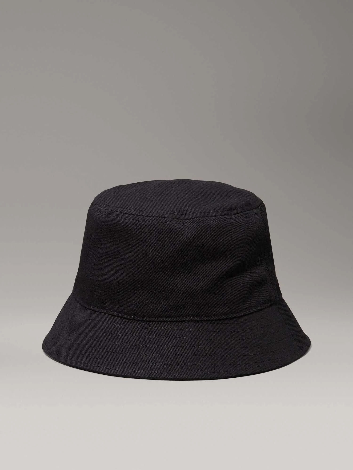 CALVIN KLEIN - MONOLOGO... 2