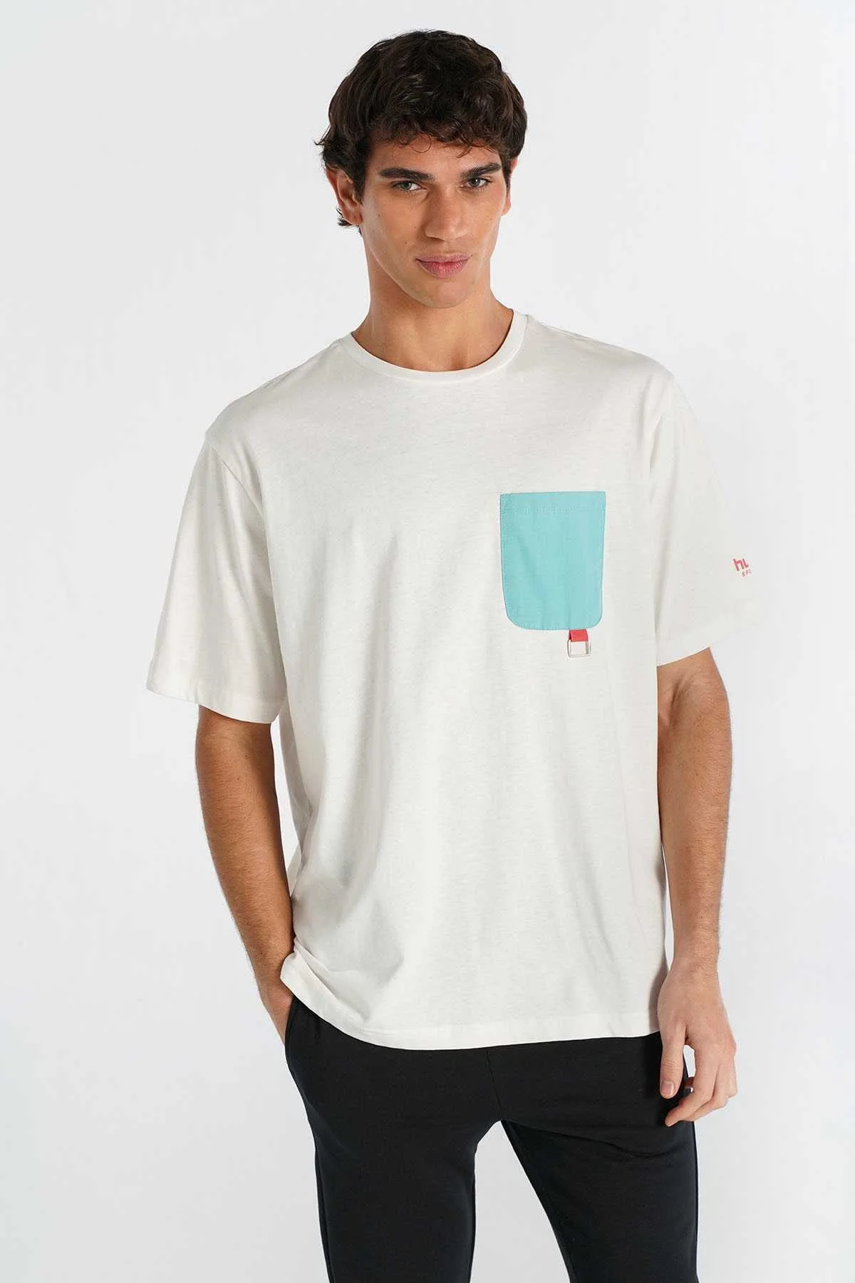 HUMMEL - MARC OVERSIZE SHORT SLEEVE... HUMMEL - MARC OVERSIZE SHORT SLEEVE...