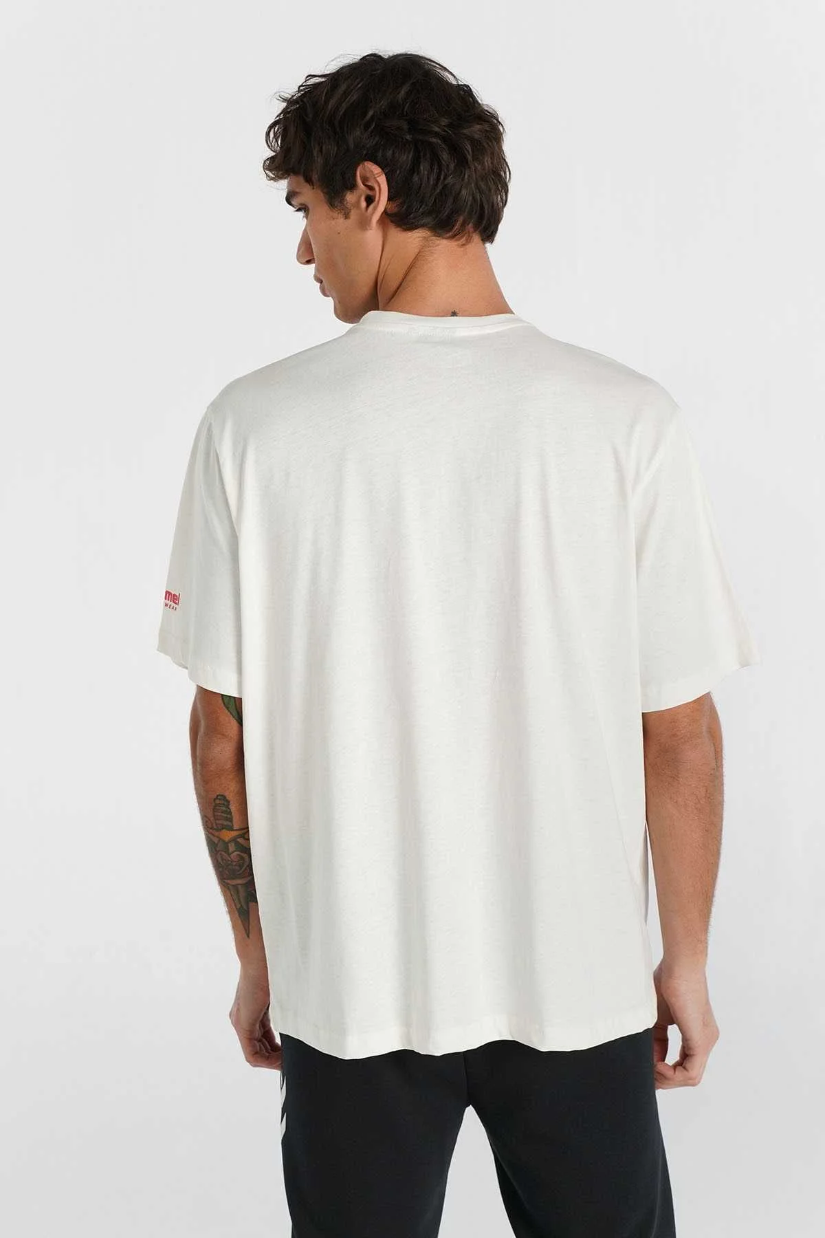 HUMMEL - MARC OVERSIZE SHORT SLEEVE... HUMMEL - MARC OVERSIZE SHORT SLEEVE...