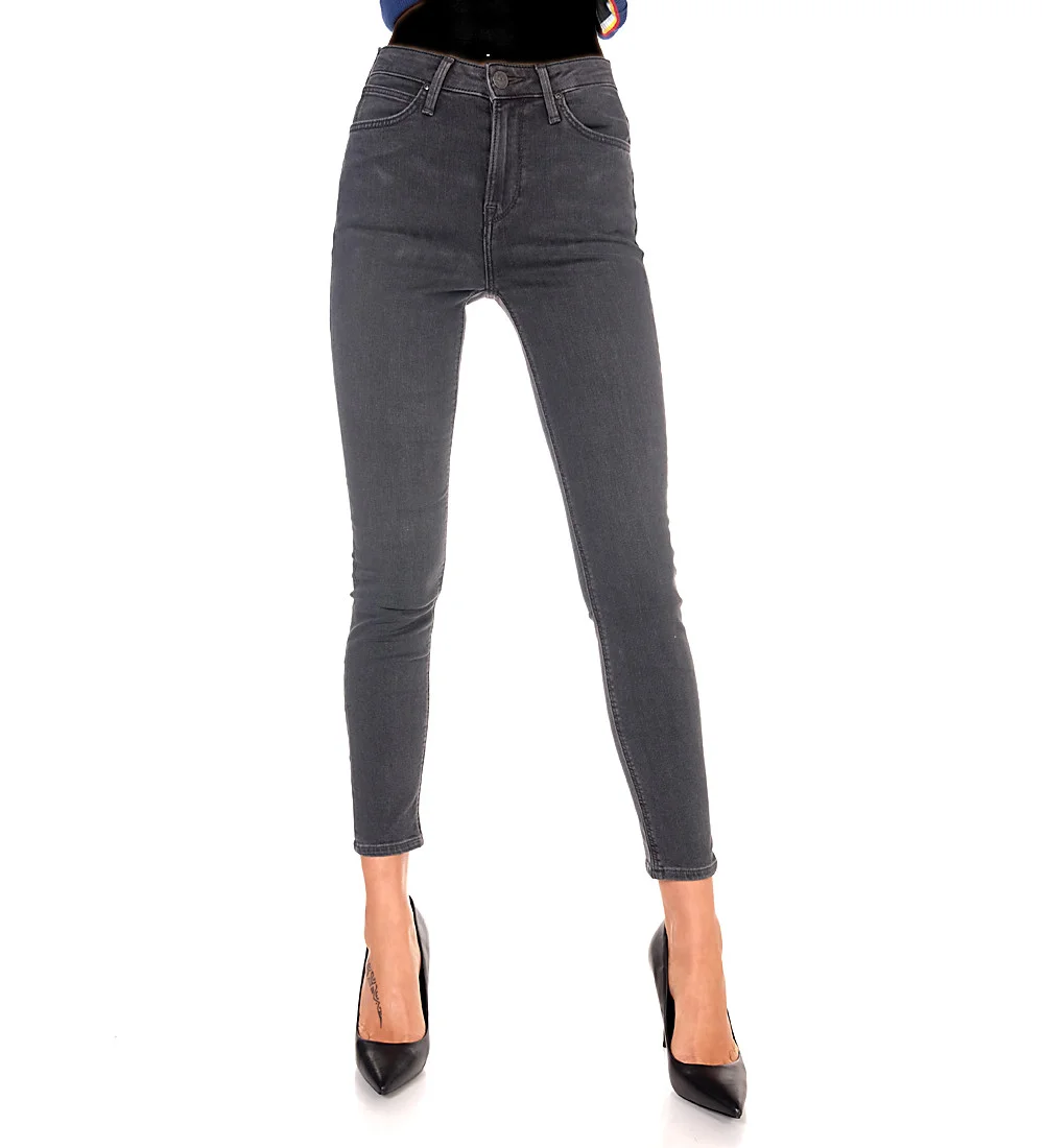 Lee - Scarlett High Lee - Scarlett High