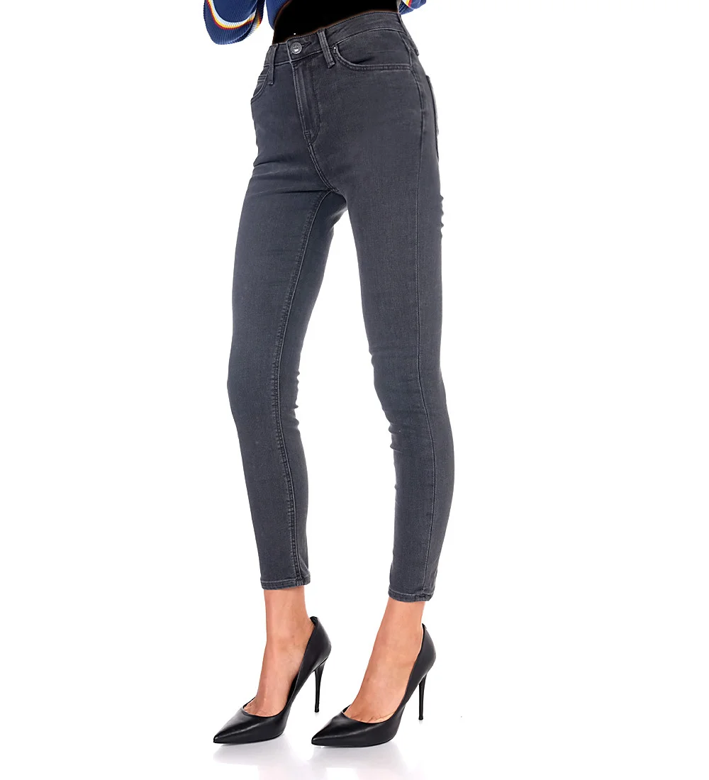 Lee - Scarlett High Lee - Scarlett High