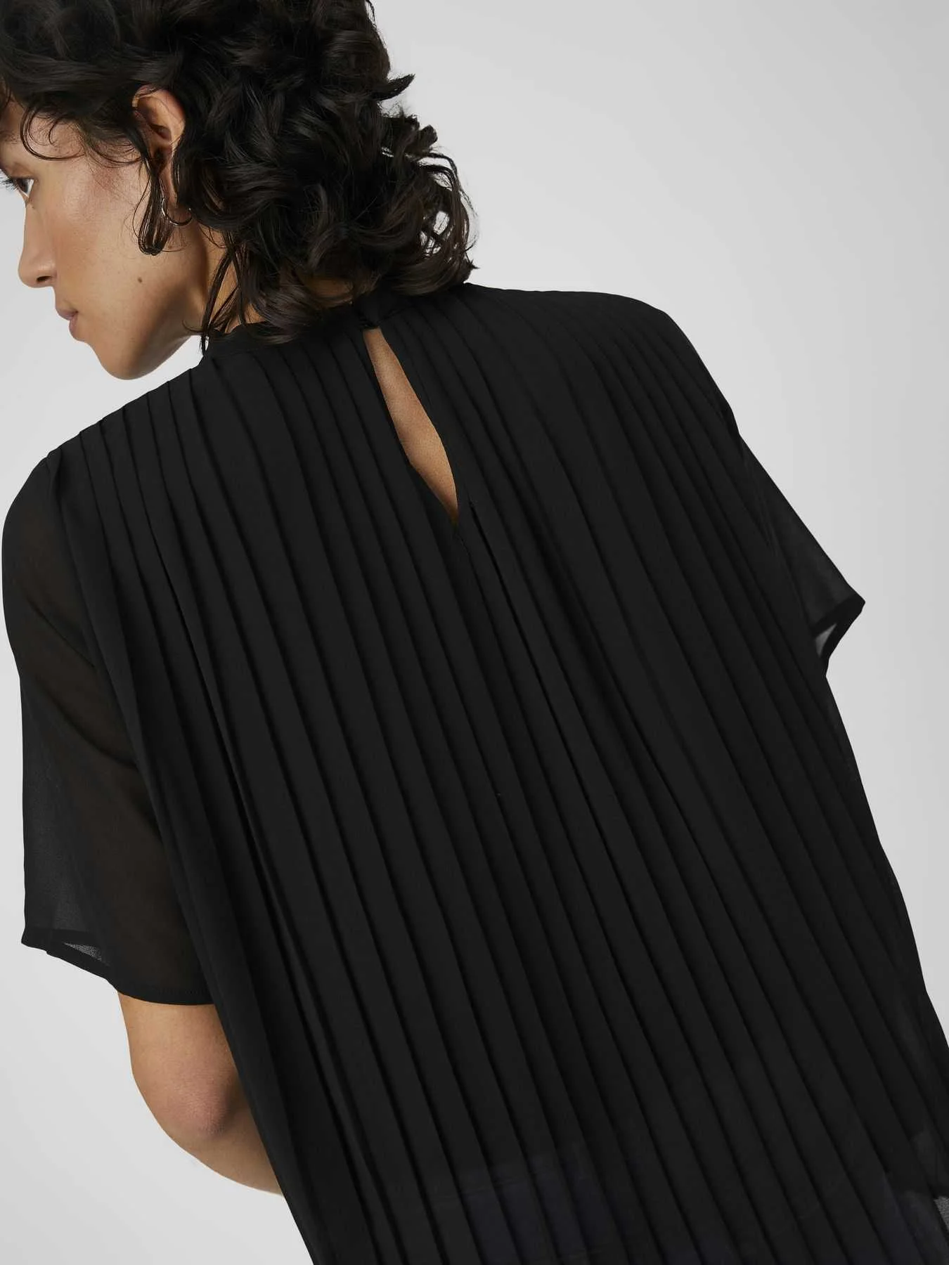 OBJECT - OBJMILA 2/4 PLISSE TOP REP OBJECT - OBJMILA 2/4 PLISSE TOP REP