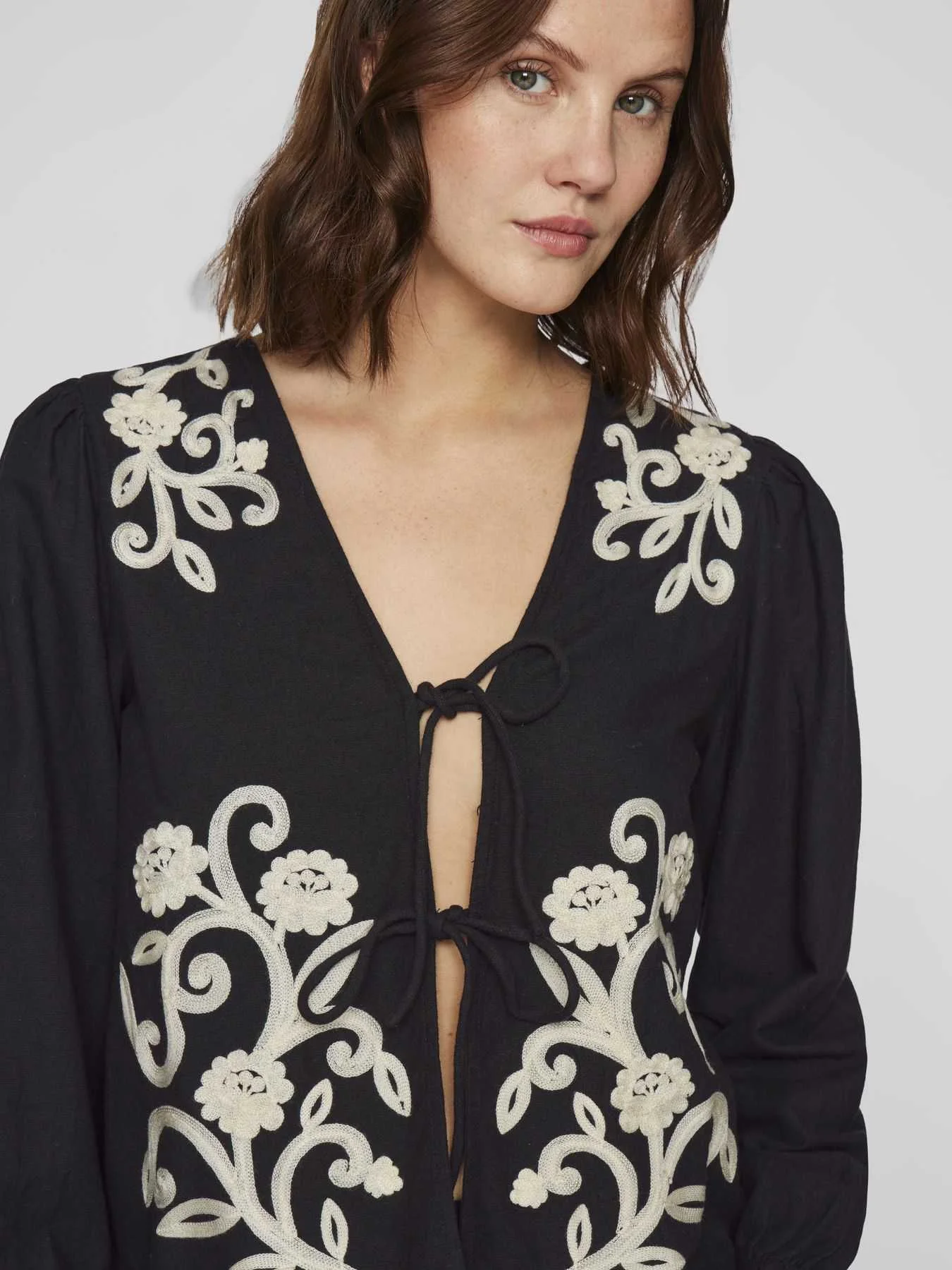 VILA - VIPOLENE V-NECK L/S TOP/BFS VILA - VIPOLENE V-NECK L/S TOP/BFS