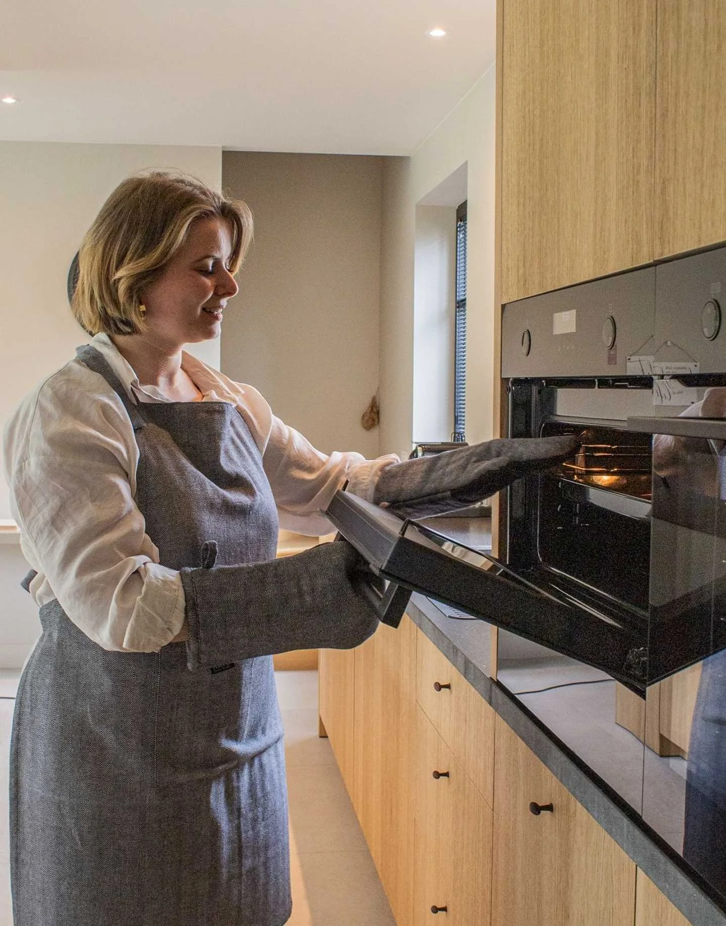 Tiseco - Oven Mitt, Black,... 2