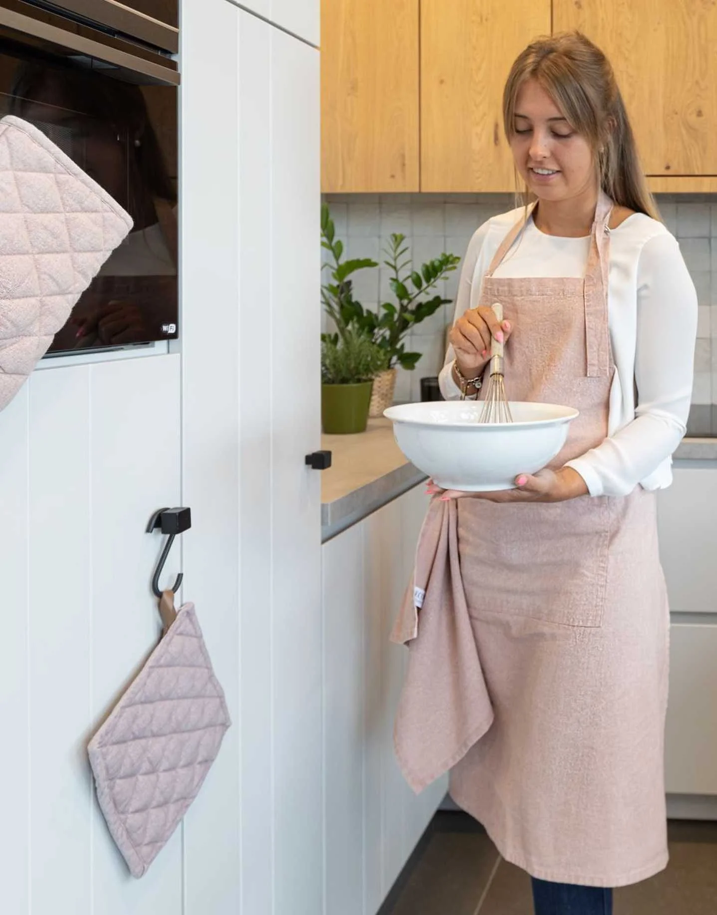 Tiseco - Oven Mitt, Pink, Myrna , 18... Tiseco - Oven Mitt, Pink, Myrna , 18...