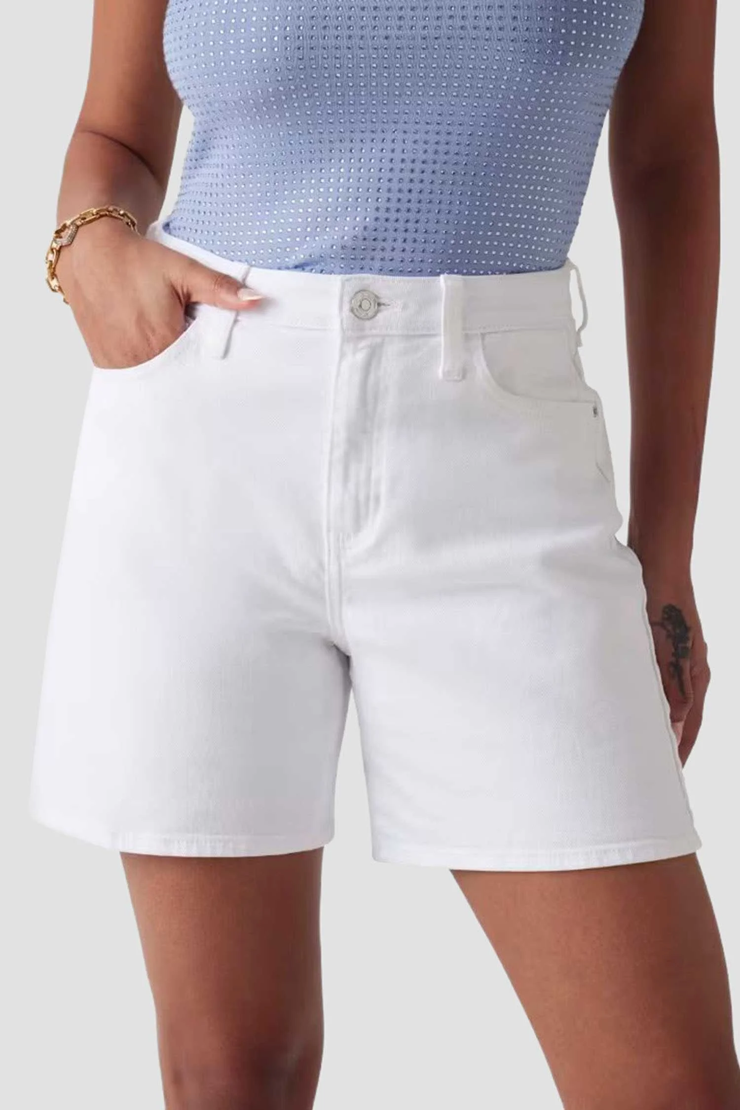 GUESS - SUPER RELAXED SHORT GUESS - SUPER RELAXED SHORT