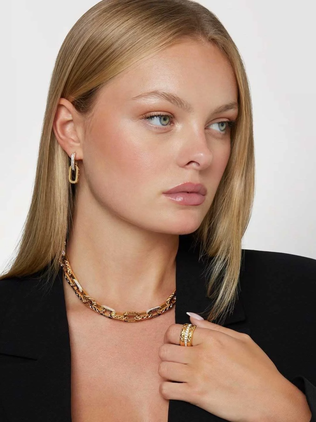 GUESS - STYLISH GUESS GUESS - STYLISH GUESS