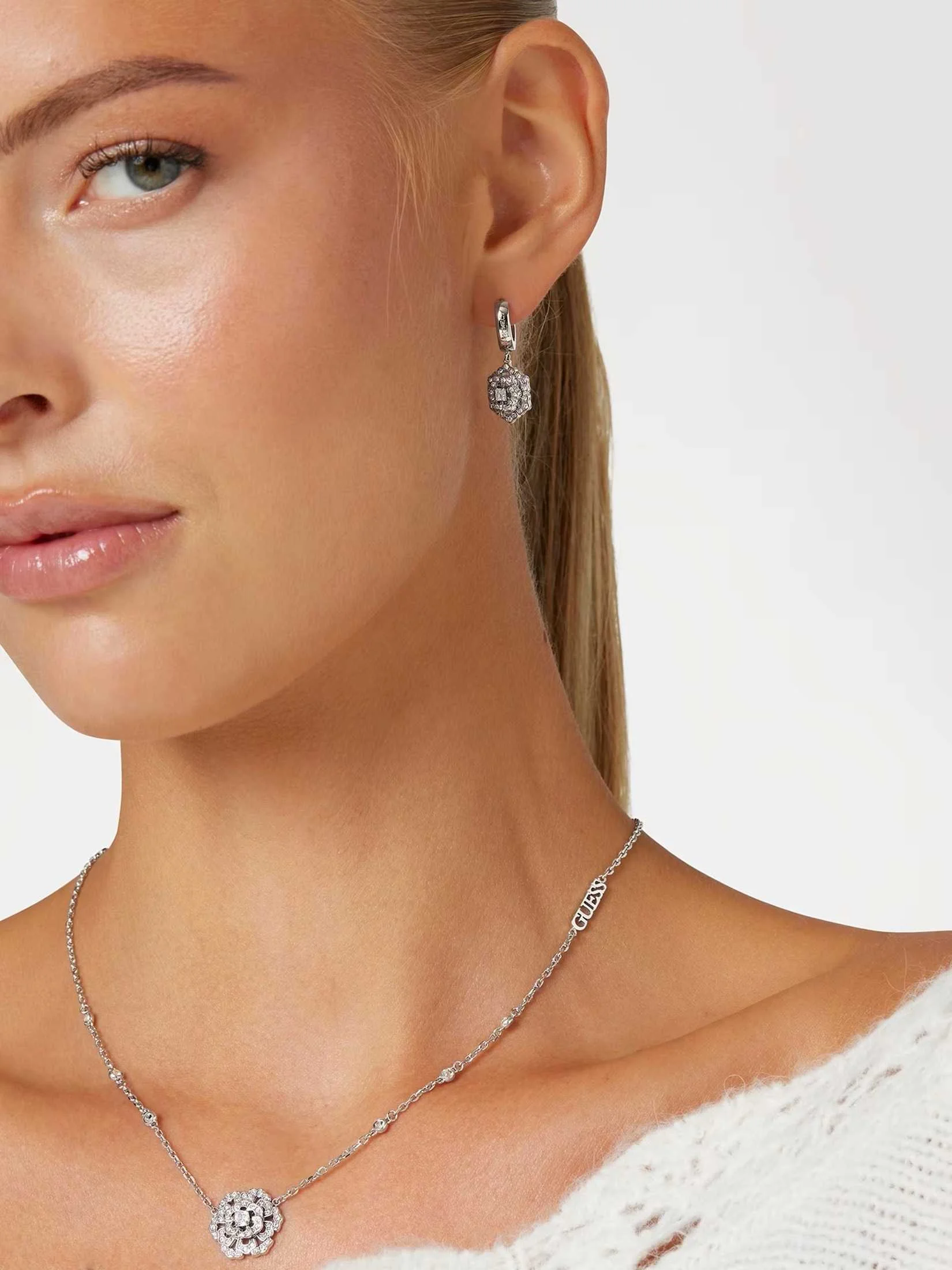 GUESS - LA FLEUR GUESS - LA FLEUR