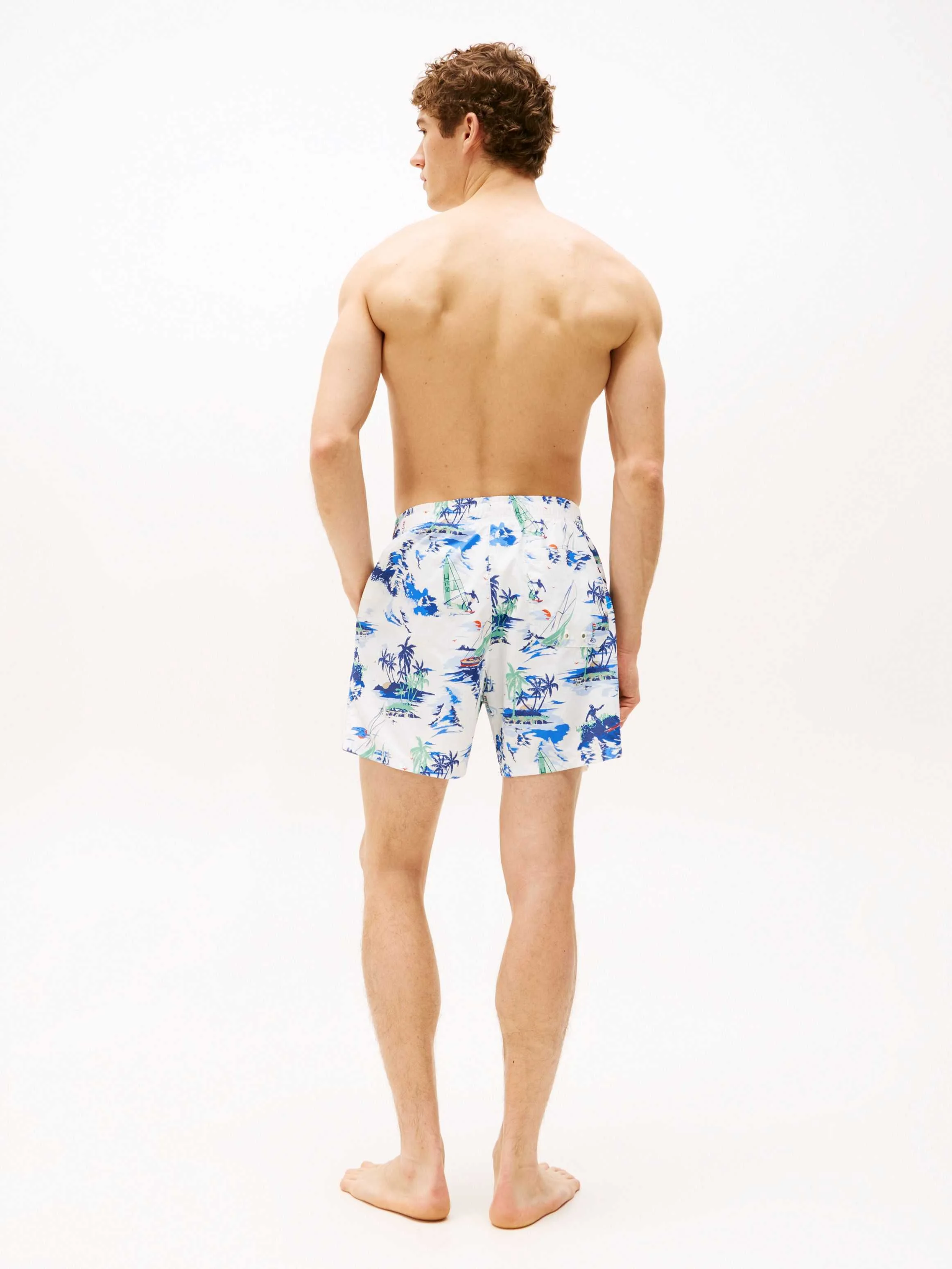 Tommy Hilfiger - MEDIUM... 2