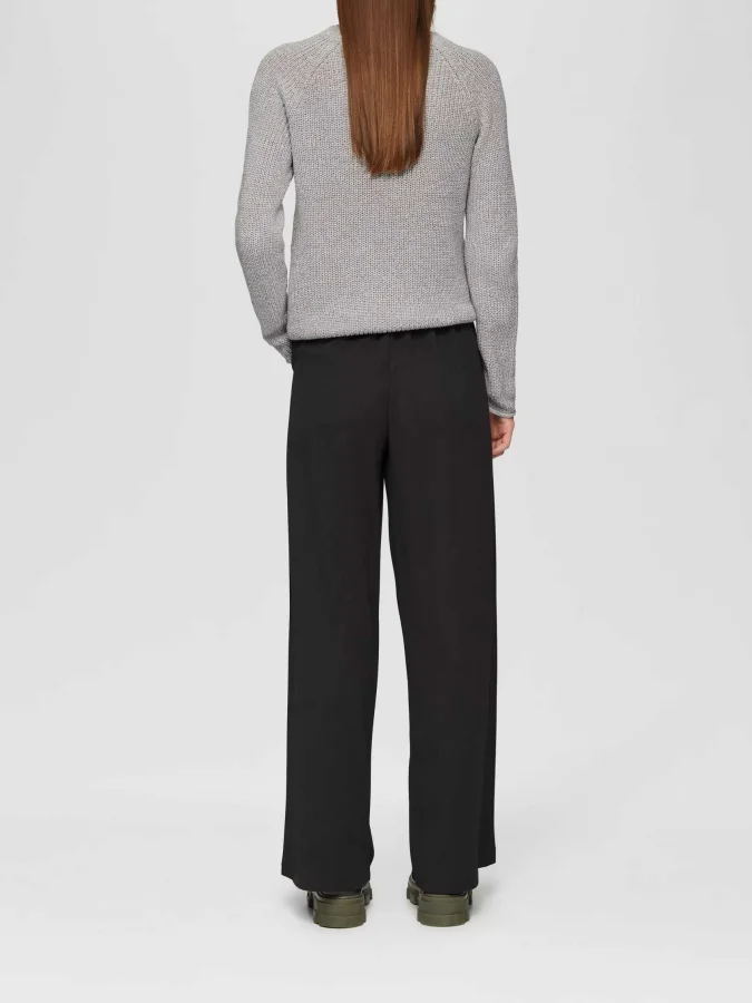 QS - Knitted Sweater 2