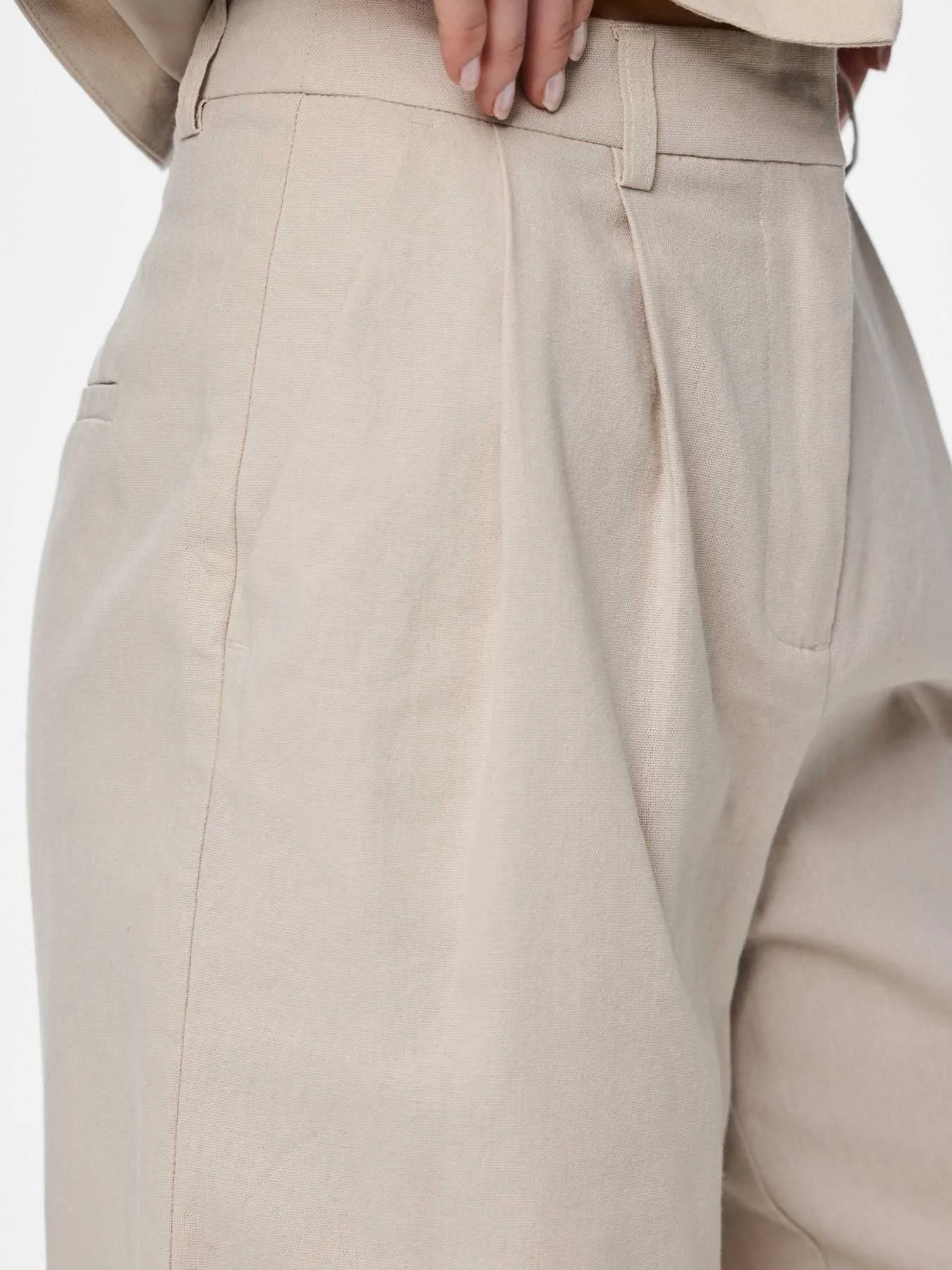 Pieces - PCTIKI HW BERMUDA SHORTS Pieces - PCTIKI HW BERMUDA SHORTS
