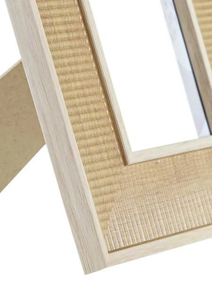 Item International -... 2