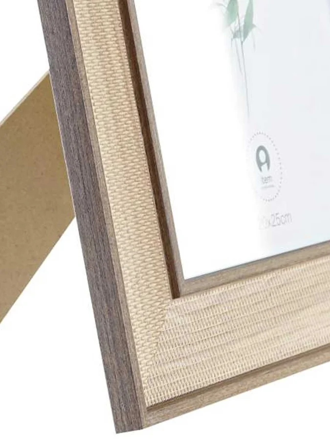 Item International -... 2