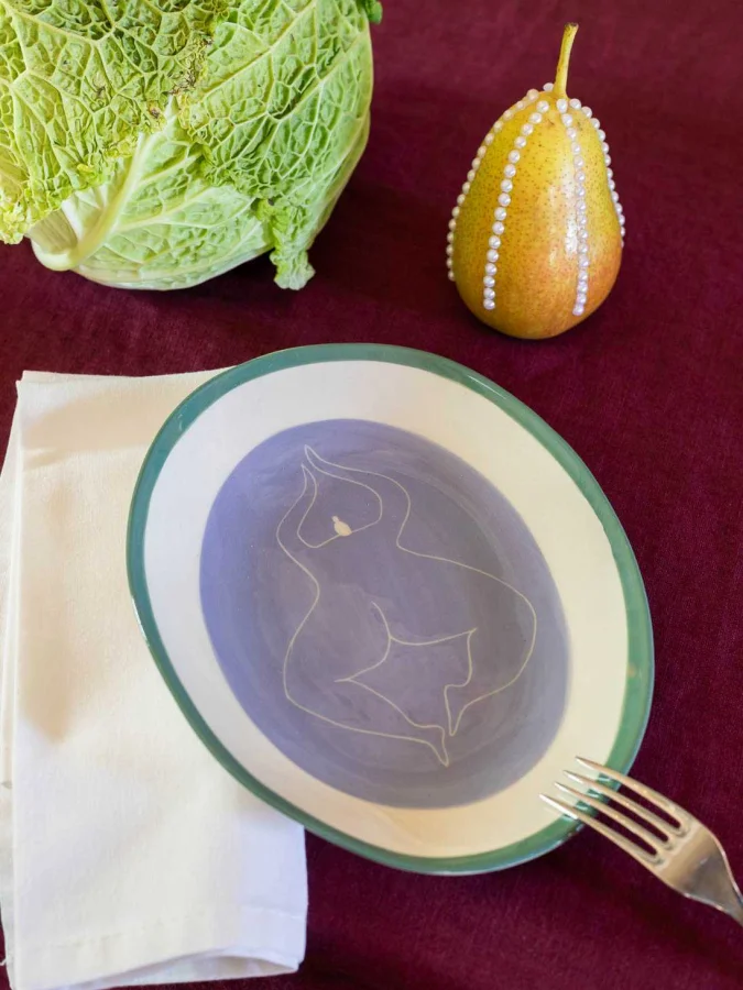 LAETITIA ROUGET - Serving...