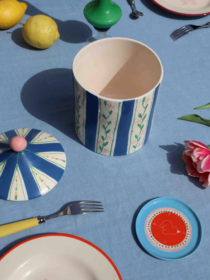 LAETITIA ROUGET - ქილა,... 2