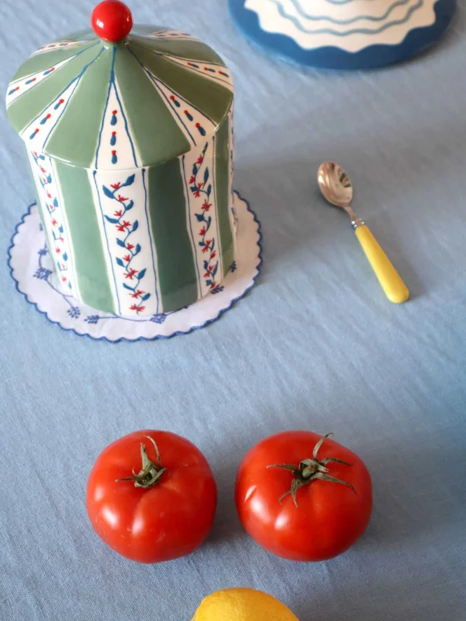 LAETITIA ROUGET - ქილა,... 2