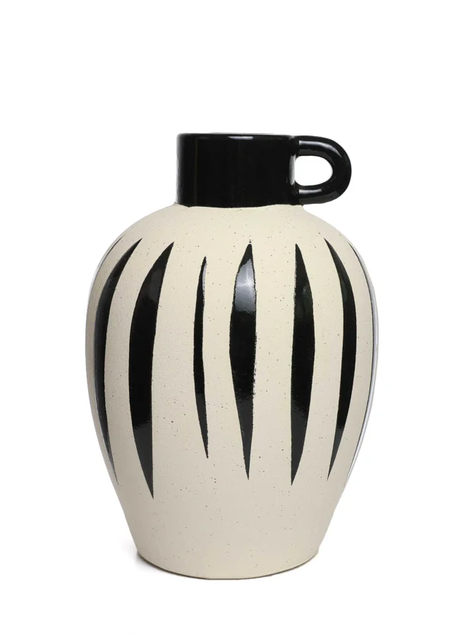 Koopman - Black Vase, 25 x...