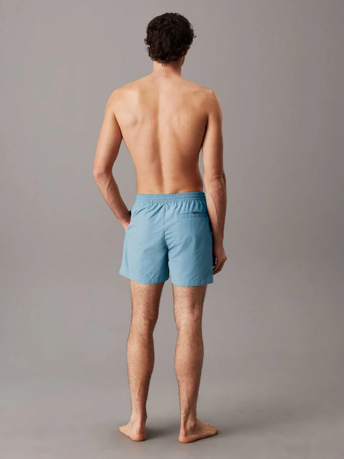 CALVIN KLEIN - MEDIUM... 2