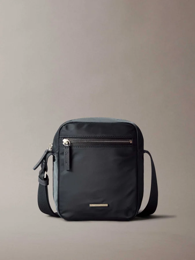 CALVIN KLEIN - SLEEK NYLON...