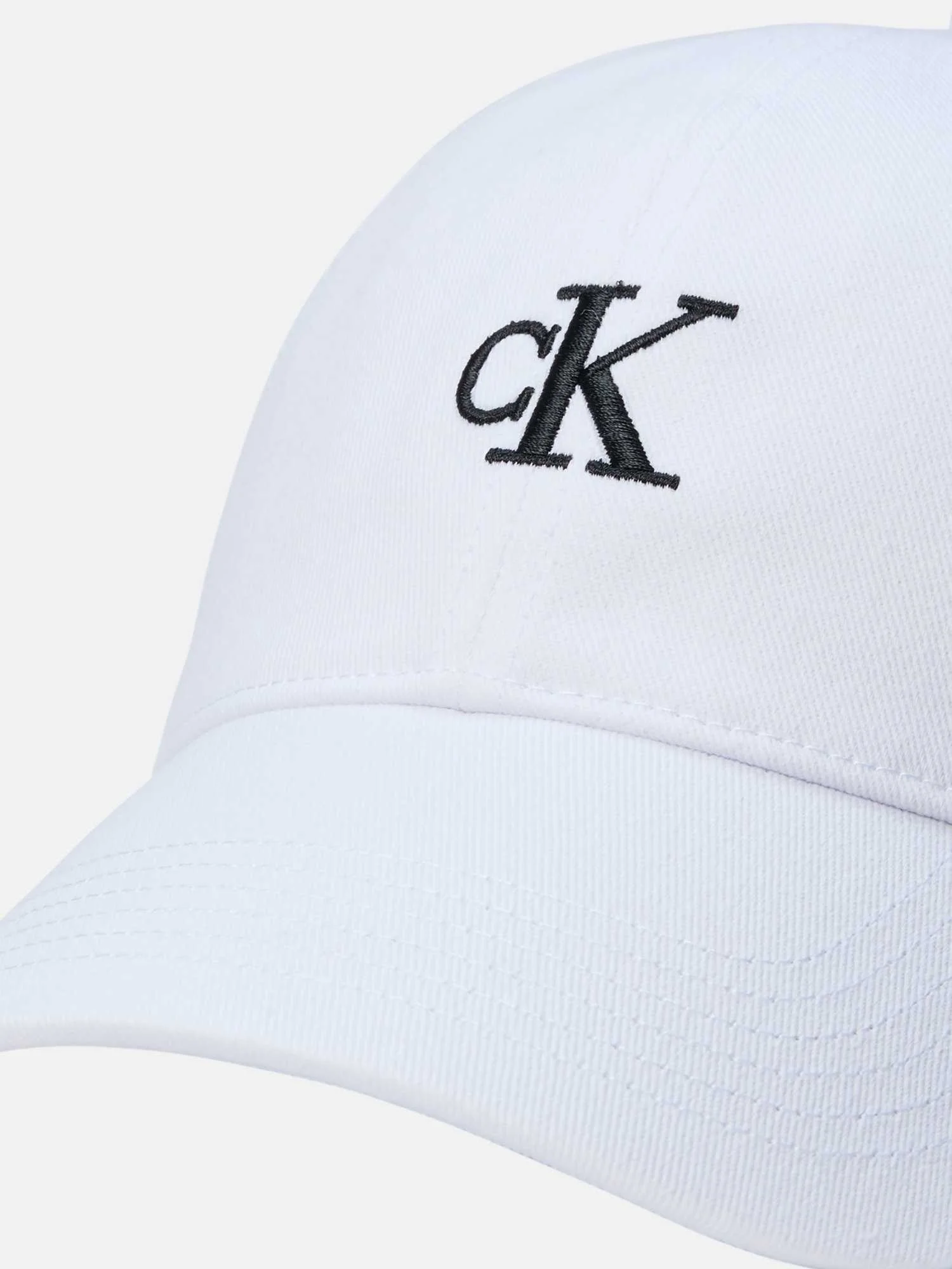 CALVIN KLEIN - MONOGRAM EMBROIDERY... CALVIN KLEIN - MONOGRAM EMBROIDERY...