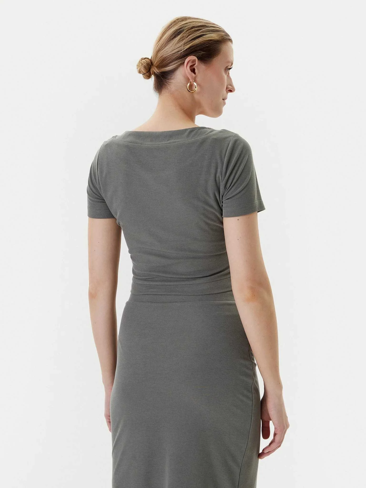 GUESS - LS PRISCA JEWEL TOP GUESS - LS PRISCA JEWEL TOP