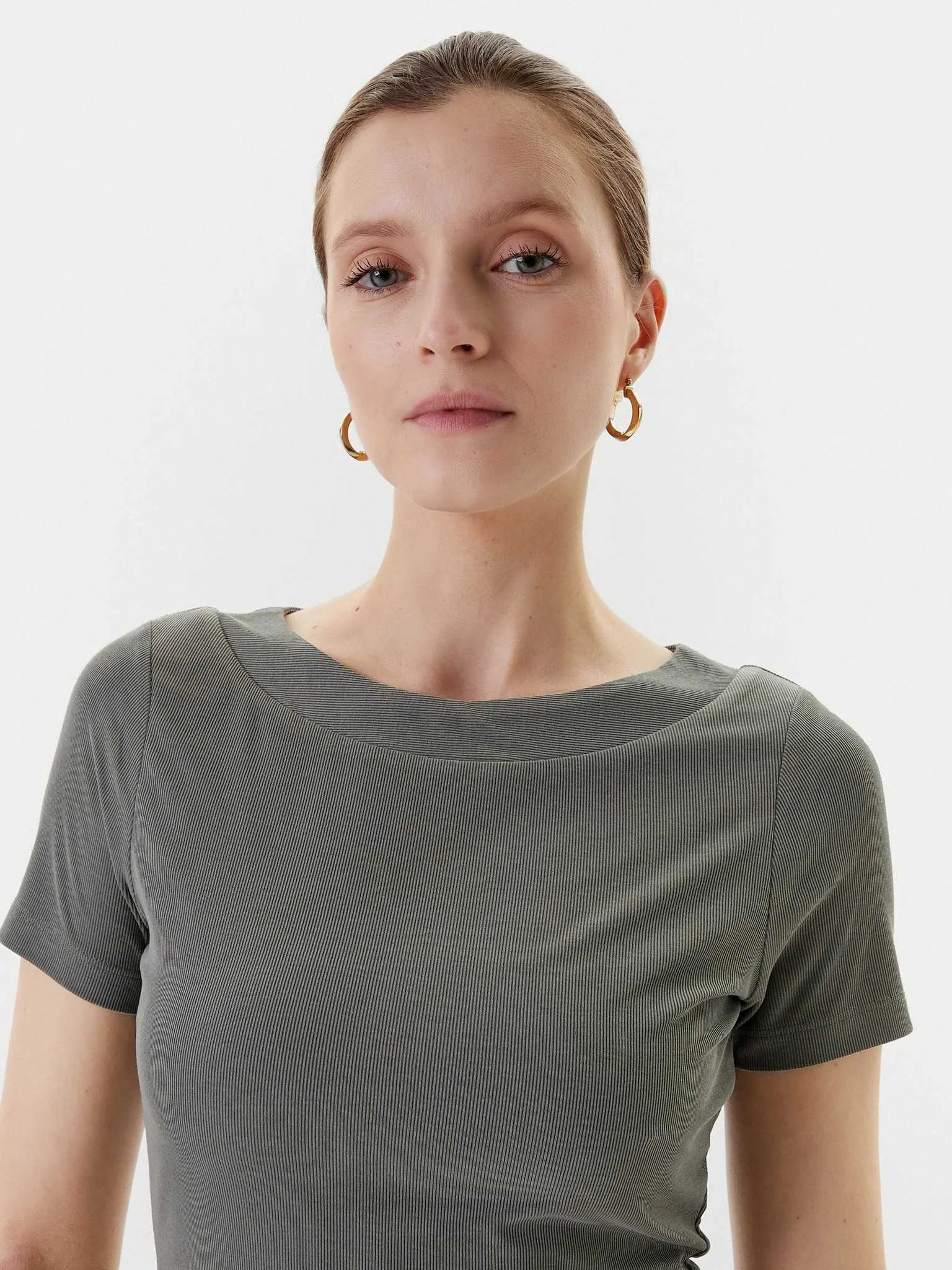 GUESS - LS PRISCA JEWEL TOP GUESS - LS PRISCA JEWEL TOP