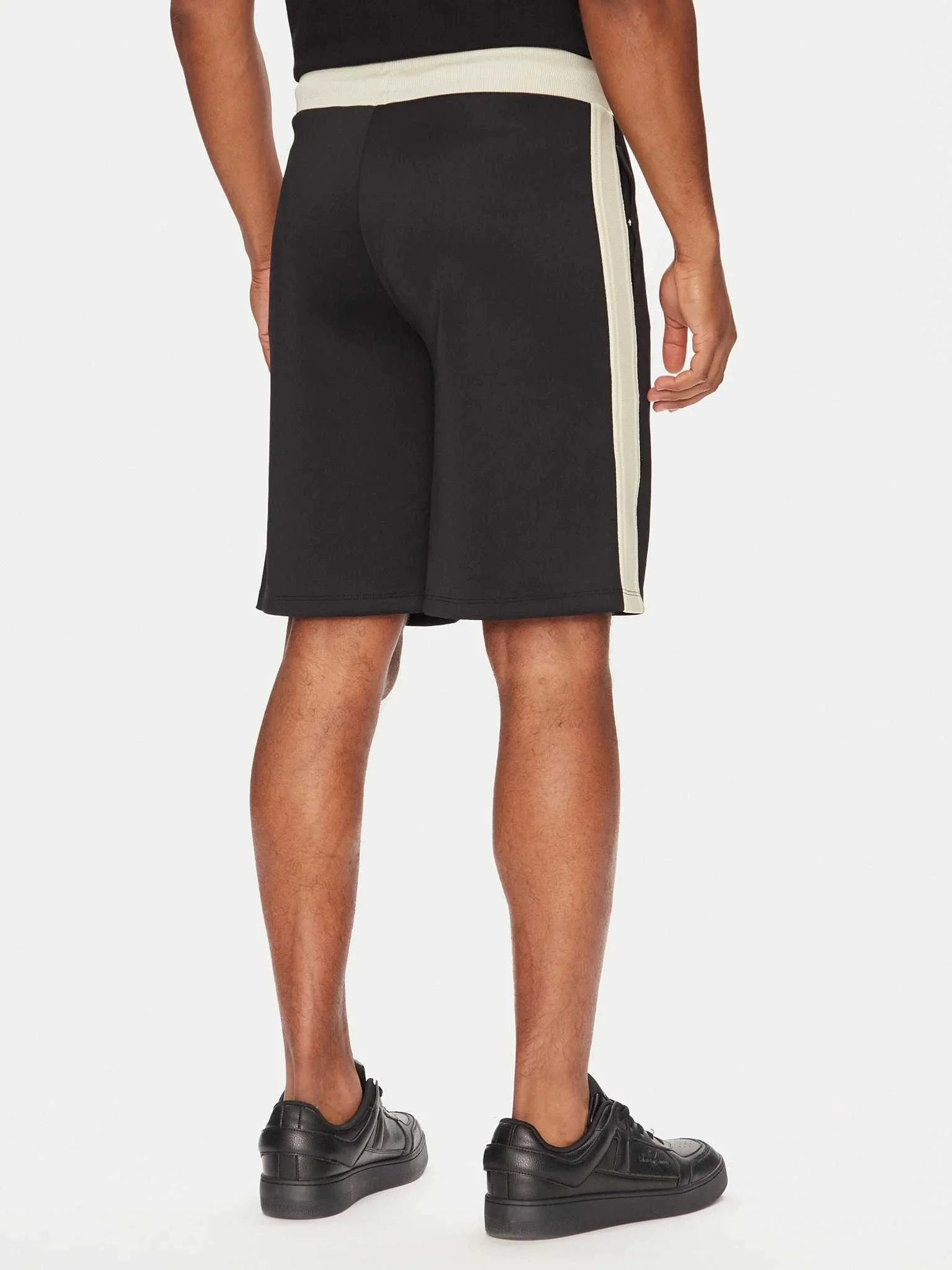 GUESS - FULVIO SHORT GUESS - FULVIO SHORT
